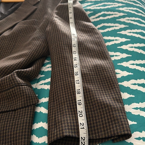 Top Quality Sports Coat - Picture 13 of 13